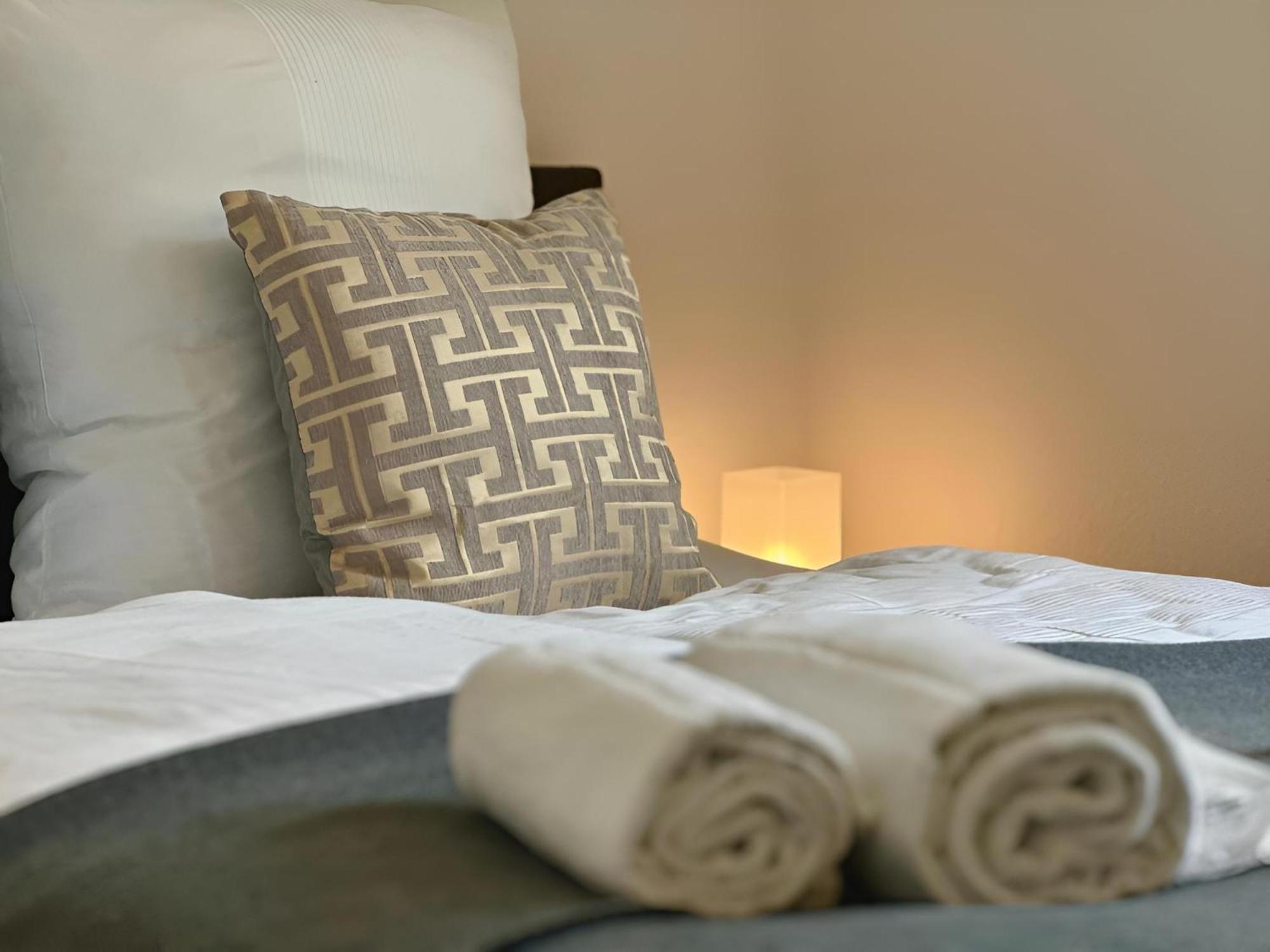 Raha Apartments - Modernes Studio-Apartment - Hbf - Gratis Parkplatz 에르푸르트 외부 사진