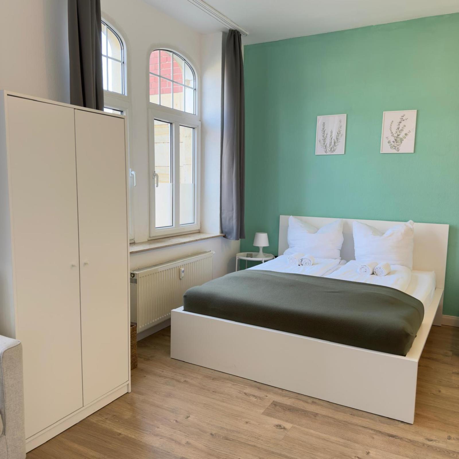 Raha Apartments - Modernes Studio-Apartment - Hbf - Gratis Parkplatz 에르푸르트 외부 사진