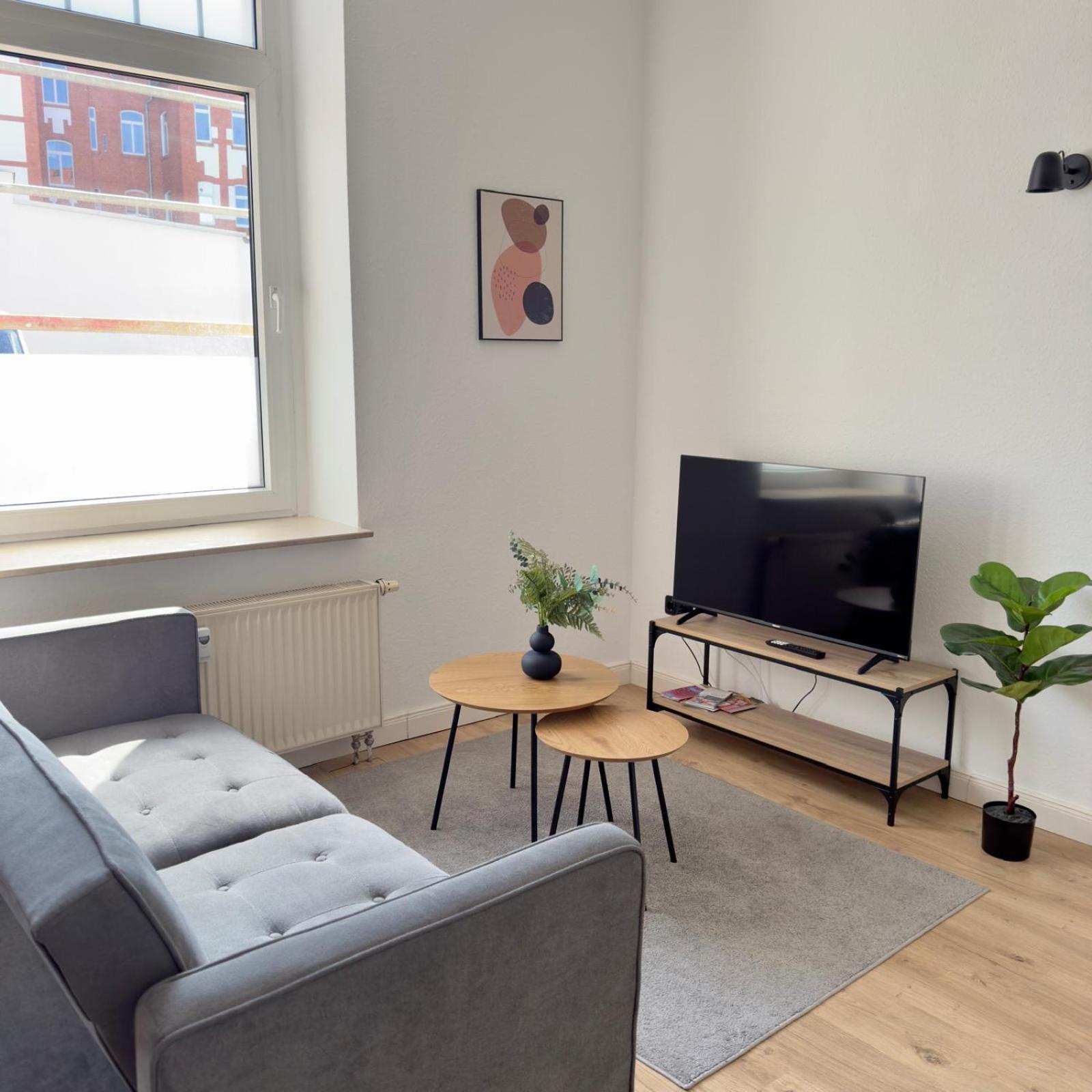 Raha Apartments - Modernes Studio-Apartment - Hbf - Gratis Parkplatz 에르푸르트 외부 사진